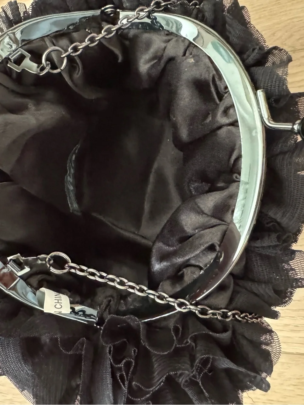 Ellian Vintage Black Ruffled Evening Bag Kiss-Lock Clutch Chain Strap Handbag